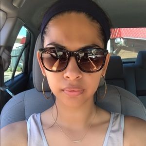 Meet your Posher, Glenda